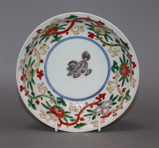 An Oriental Tianqi marked Wucai / Arita bowl, a qilin in the central medallion diameter 16cm